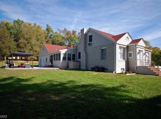 616 Foothill Rd, Bridgewater, NJ 08807