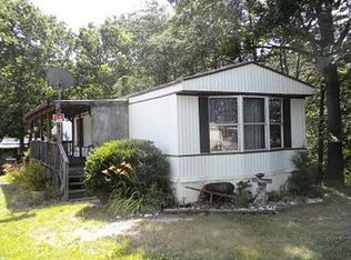 64 Tiara Ct, Falling Waters, WV 25419