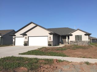 1176 Cosmos Way, De Pere, WI 54115