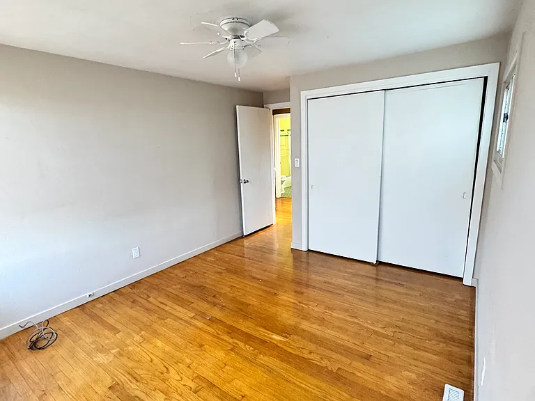 887 Mount Loretta Ave — Photo 15