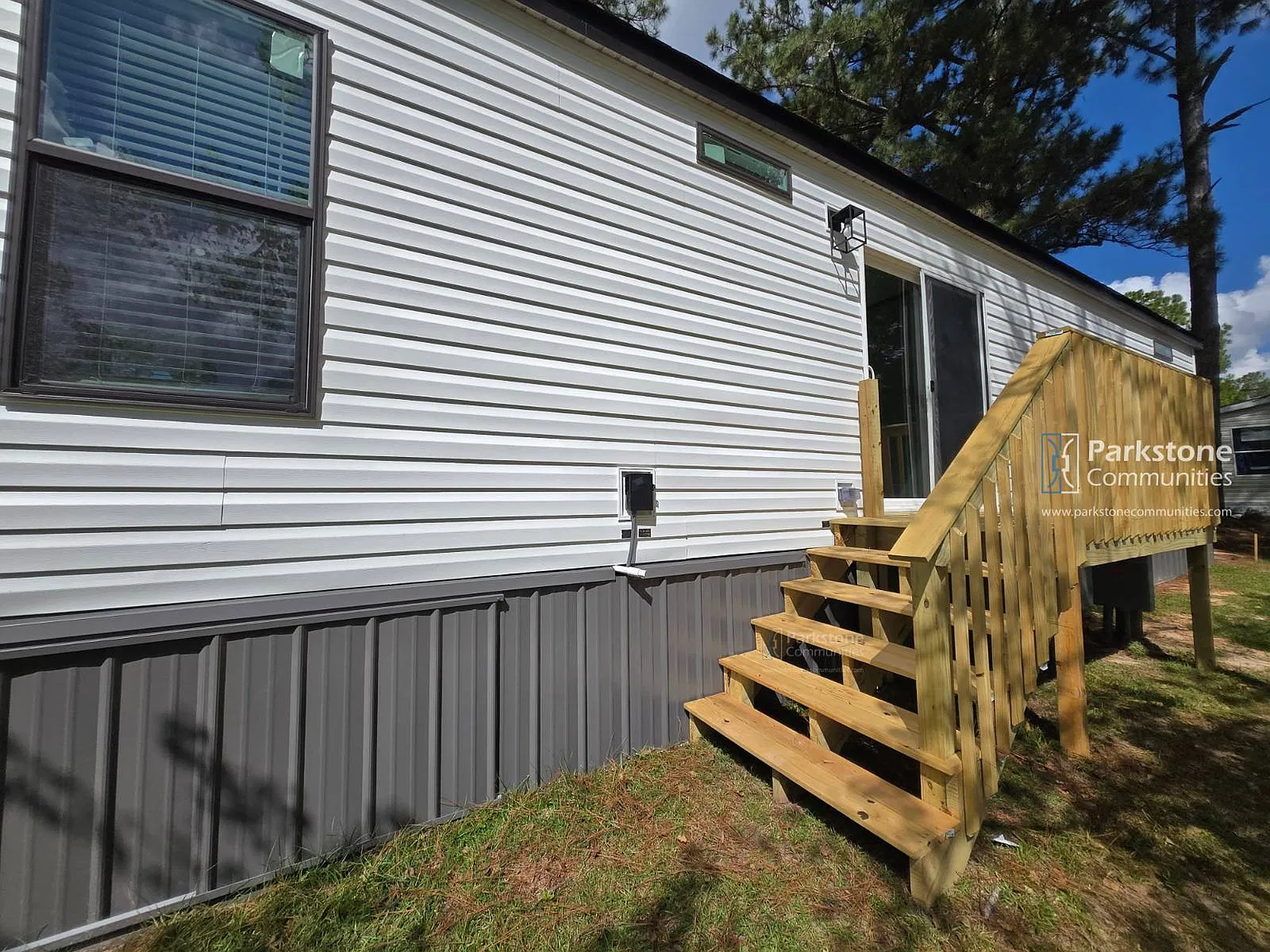 3 bed, 2.0 bath, 1140 sqft, $1,100 — Photo 4