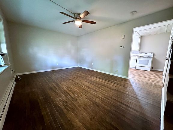 2nd image of 701 N Wayne St #122