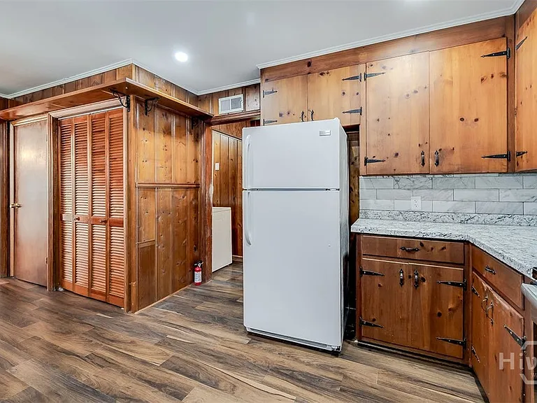 16 Herty Ave — Photo 14