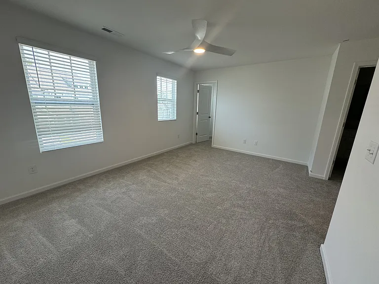 15 Saltford Ln #1 — Photo 6