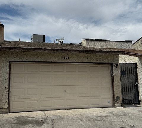 2nd image of 1203 Mews Ln
