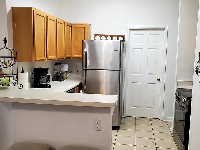 517 Spartan Dr — Photo 1