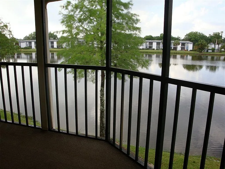 270 Woodlake Wynde #270 — Photo 18