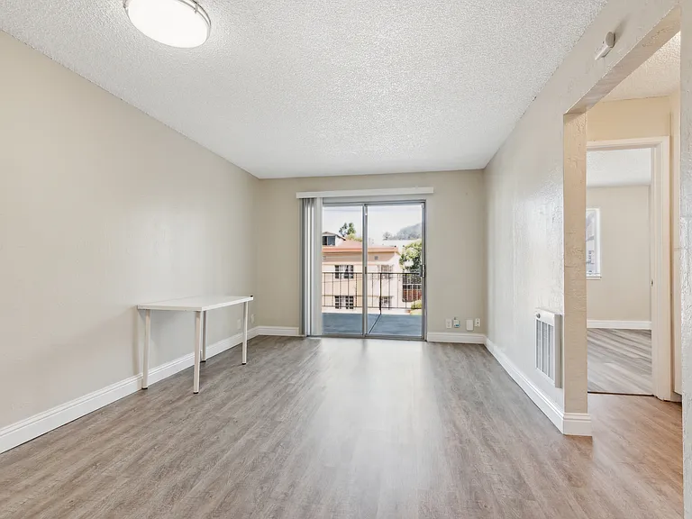 2732 Haste Street — Photo 21
