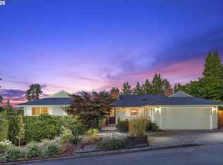 1565 Meadows Dr, Lake Oswego, OR 97034