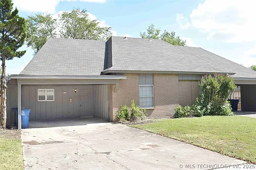 4711 S Fulton Pl Photo 1