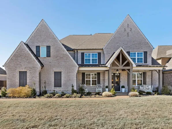 4925 Maple Walk Dr, Lakeland, TN 38002
