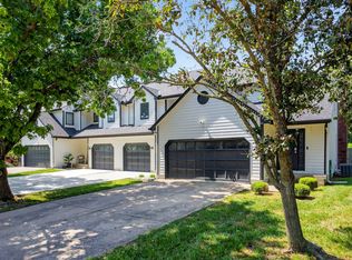 11622 Bluejacket St, Overland Park, KS 66210