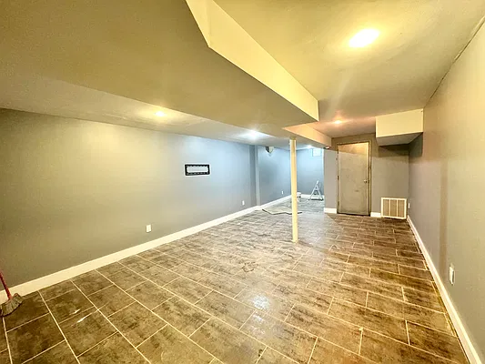 Rented by Pear NYC LLC | media 7