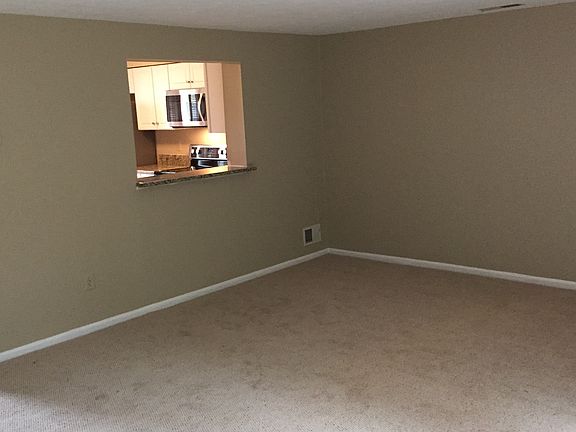 4th image of 8432 Shannon Green Ct