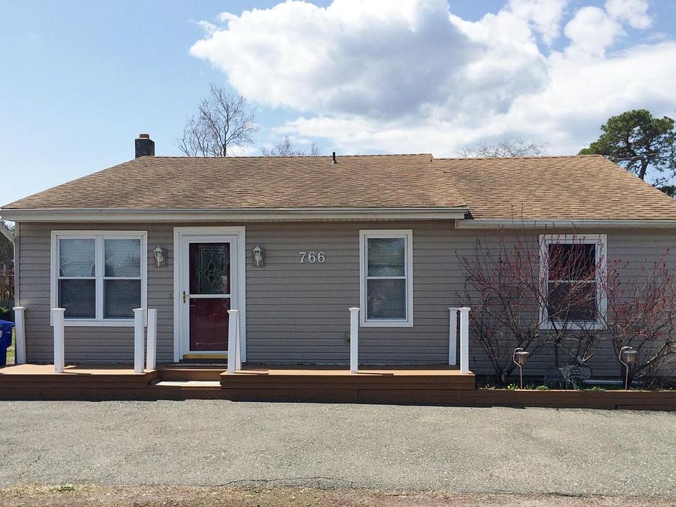 1st image of 766 Fischer Blvd