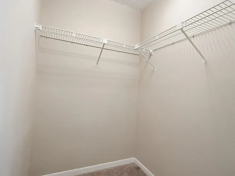 1910 W Sligh Ave #E102 — Photo 18