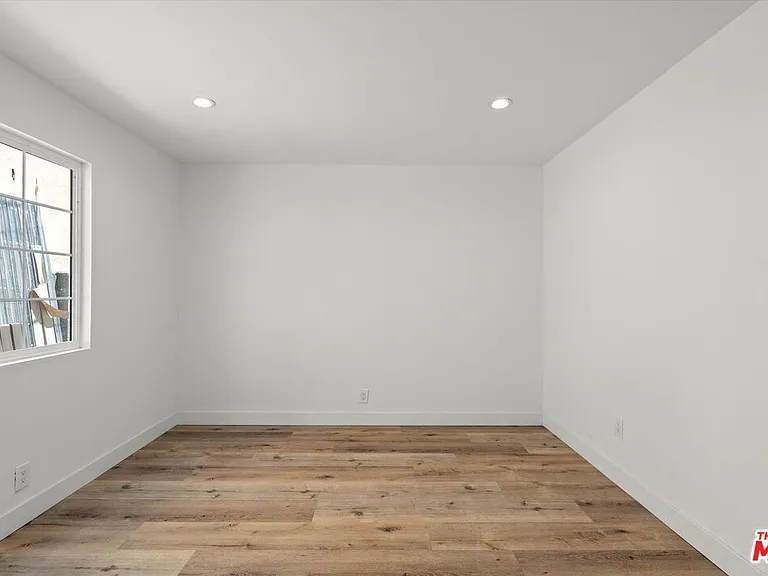 3748 Veteran Ave — Photo 15