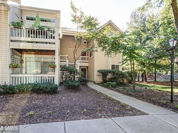 2nd image of 5920 Barbados Pl #9