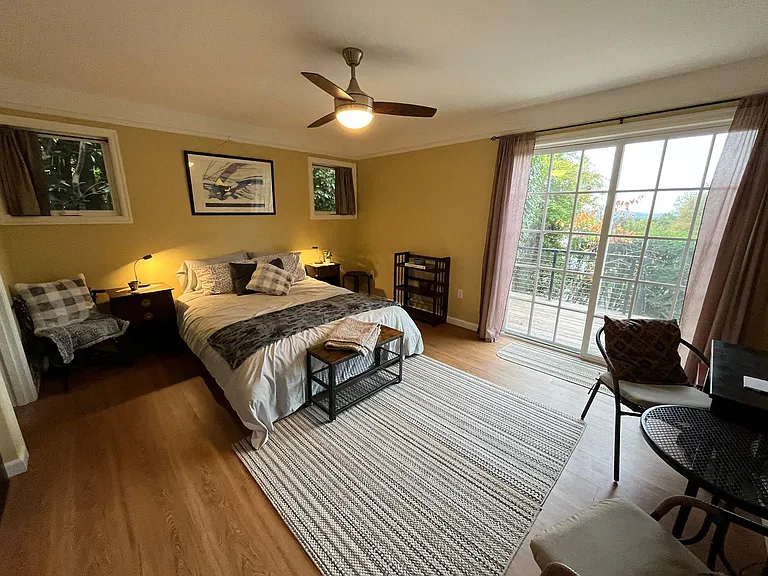 6718 SW 36th Ave — Photo 7