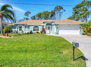5 Pine Valley Rd, Rotonda West, FL 33947