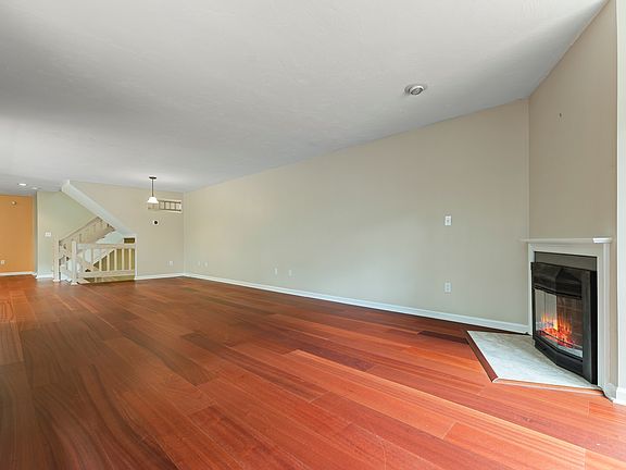 5th image of 22 Arrowhead Cir #22