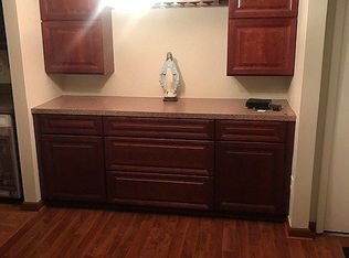 25394 Potomac Dr, South Lyon, MI 48178