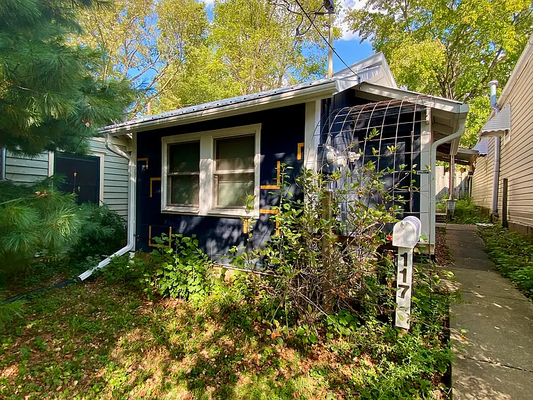 117 N Jane St #101 — Photo 16