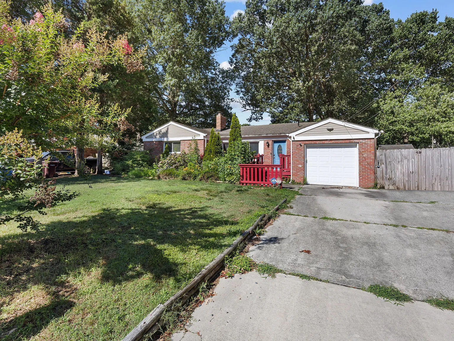 1204 Fontana Avenue - 1 — Photo 2