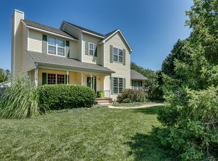 2702 N Beacon Hill Ct, Wichita, KS 67220