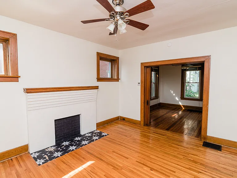 303 W Atchison St #A — Photo 12
