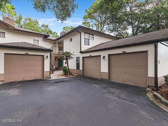 2nd image of 10150 BELLE RIVE Boulevard #110