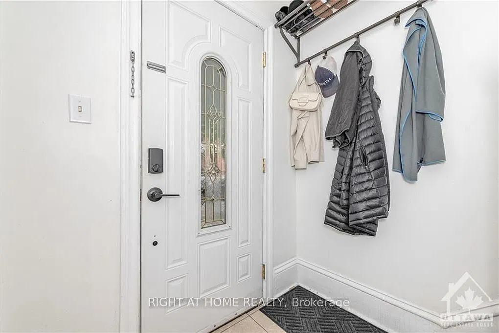 2 bed, $2,495 — Photo 3