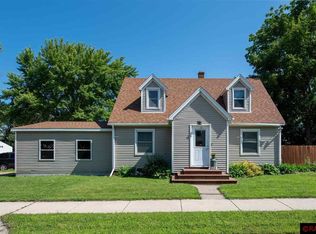 202 Silver St E, Mapleton, MN 56065