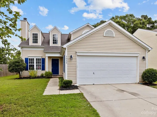 1022 Hipp Rd, Charlotte, NC 28216