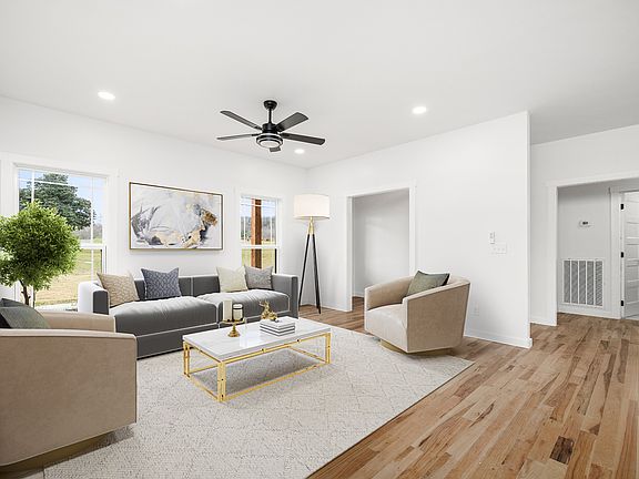 3rd image of 105 Wildwood Ln