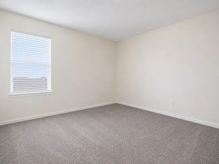 35515 Mahwah Ave — Photo 9