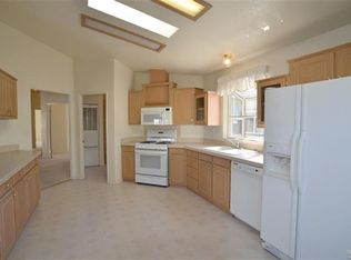 4692 Circle Dr, Santa Rosa, CA 95409