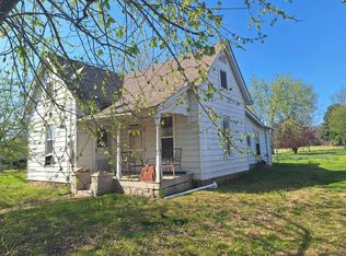 1709 Reeves Ave, Mena, AR 71953