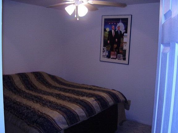 5th image of 321 Long Leaf Cir