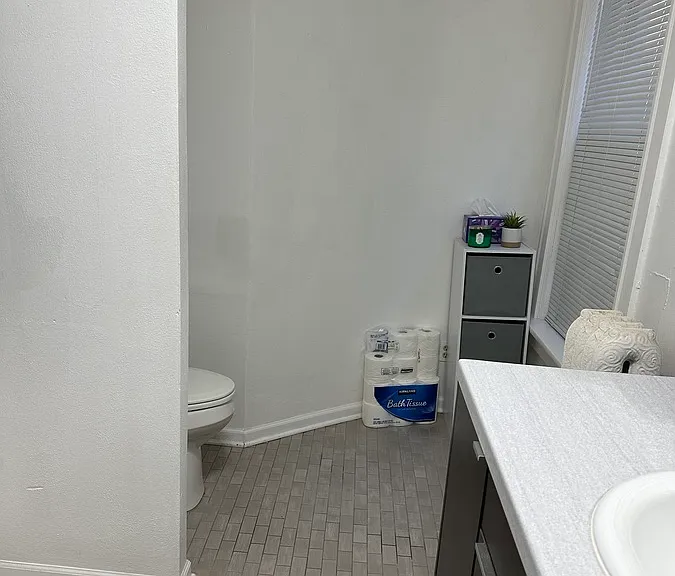 211 W Gilman St #1E — Photo 15