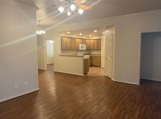 313 W Anderson St APT 200, Weatherford, TX 76086