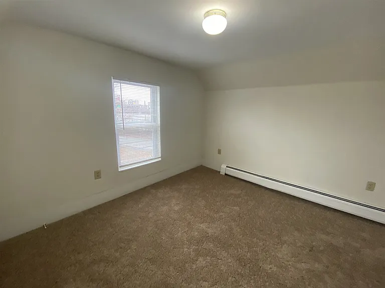 22 Ferry St #2 — Photo 40