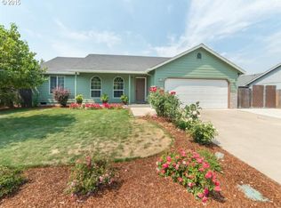 721 N 1st St, Creswell, OR 97426