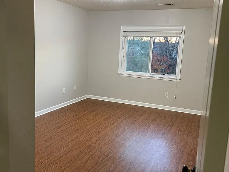 2341 Twelve Oaks Dr — Photo 26