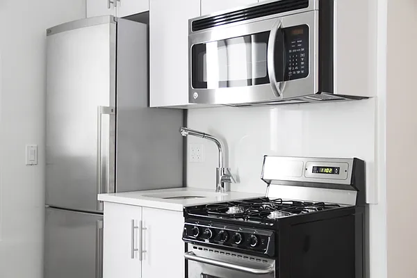 Rented by REAL New York | media 2