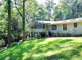 21 N Oak Forest Dr, Asheville, NC 28803