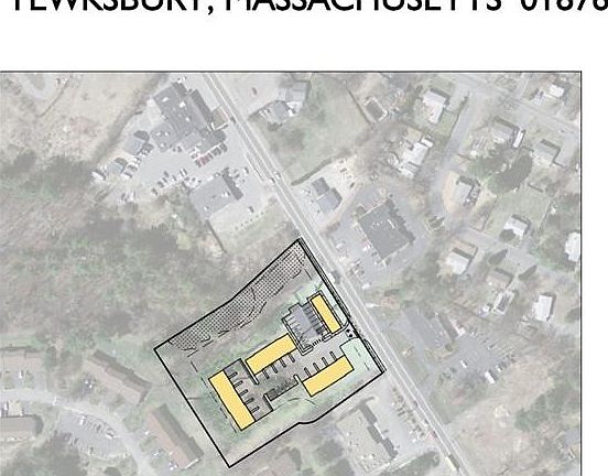 5th image of 2131 Main St