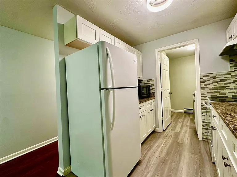 1205 Grafton St #B18 — Photo 11