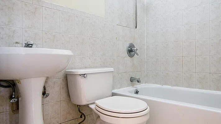 Rented by Nooklyn NYC LLC | media 7