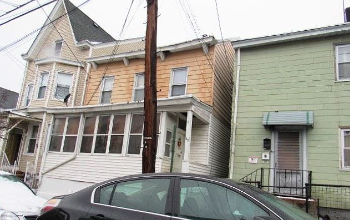 2nd image of 42 N York St
